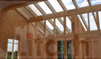 Structura la o casă din lemn - rezistentă la fel ca în cazul celor din beton sau cărămidă
